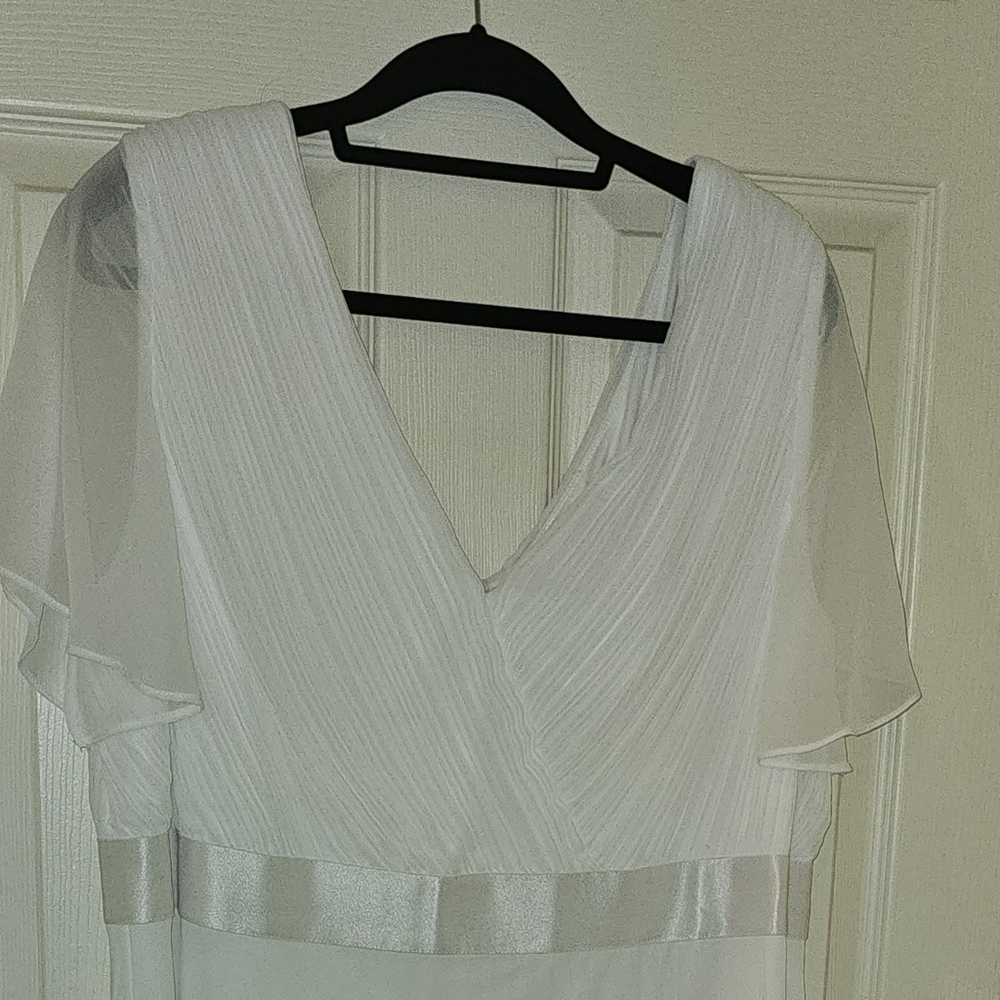 Elegant White Modest Plus Size 26 Wedding Gown With 4inch Train ,  Classic, Cool